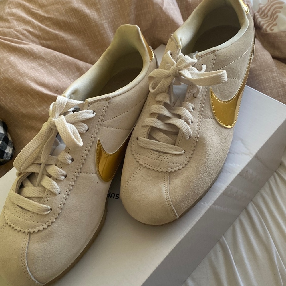 OG Nike Cortez suede